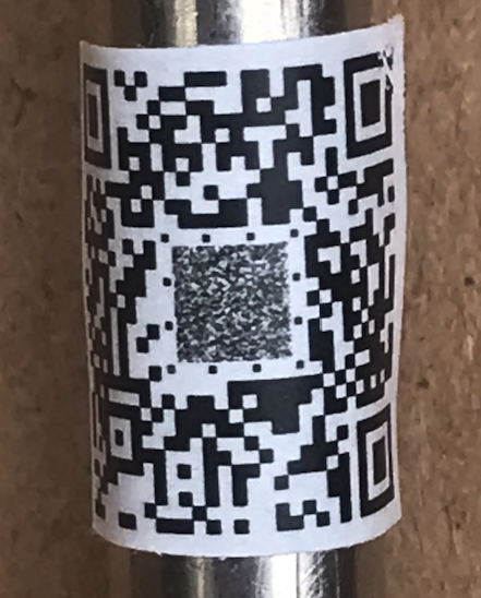 qr code curved surface